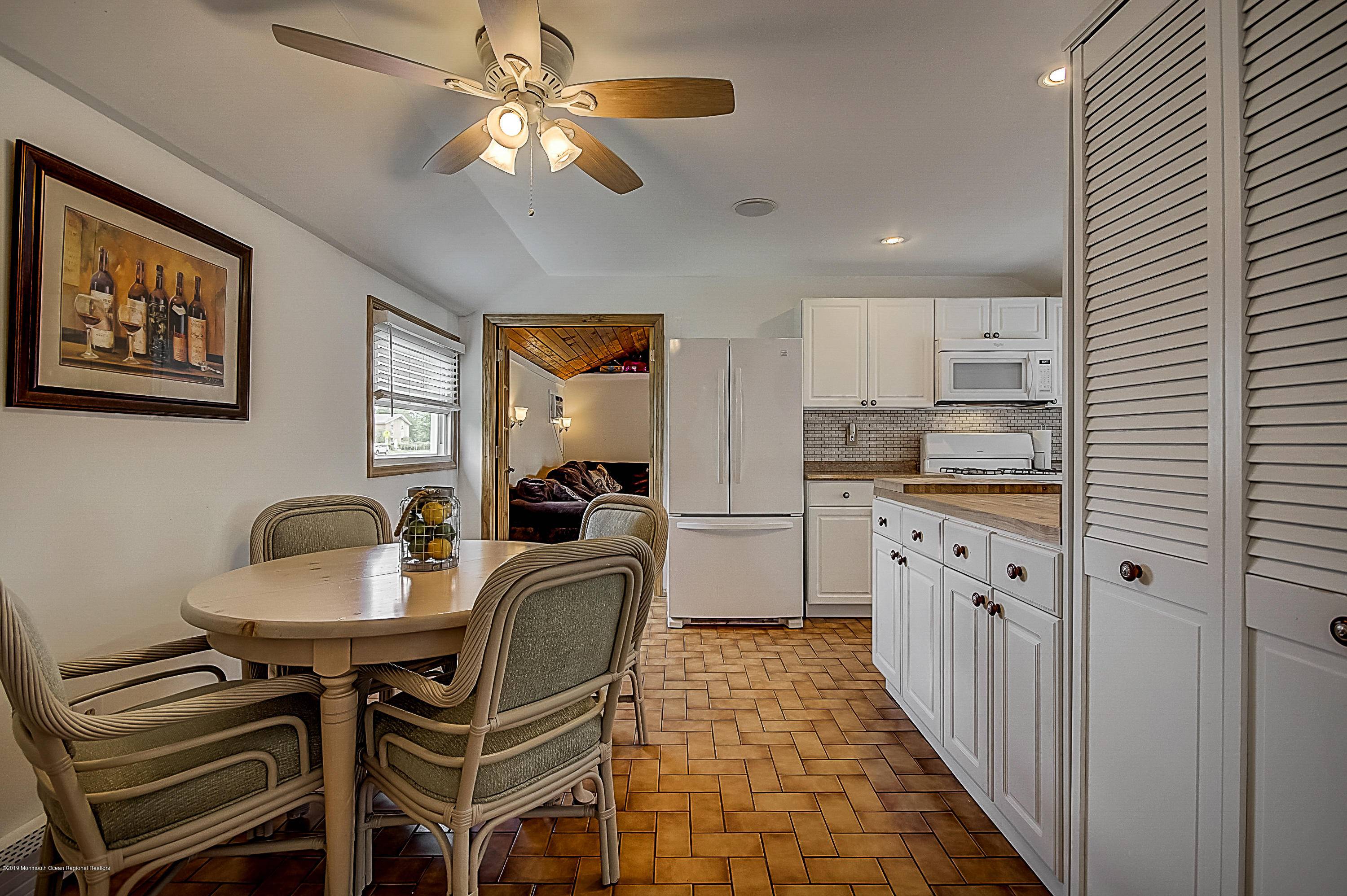 North Middletown, NJ 07748,32 Essex Street
