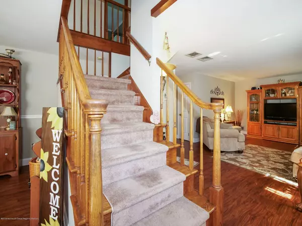 Edison, NJ 08817,13 Stiles Road