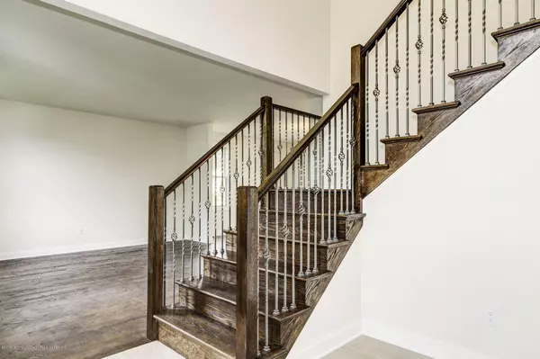 Hazlet, NJ 07730,3 Dallas Court