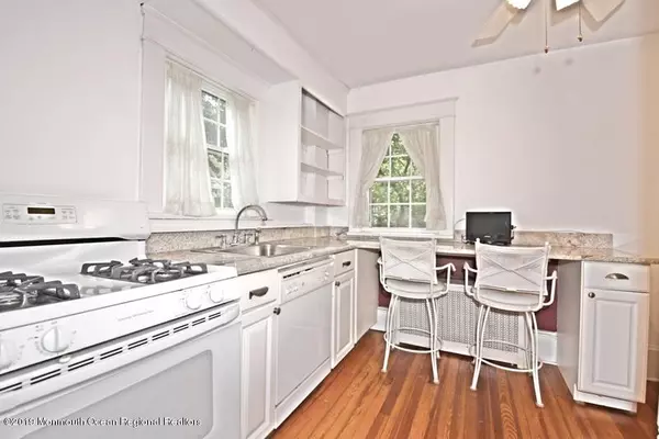 Red Bank, NJ 07701,19 Tower Hill Avenue