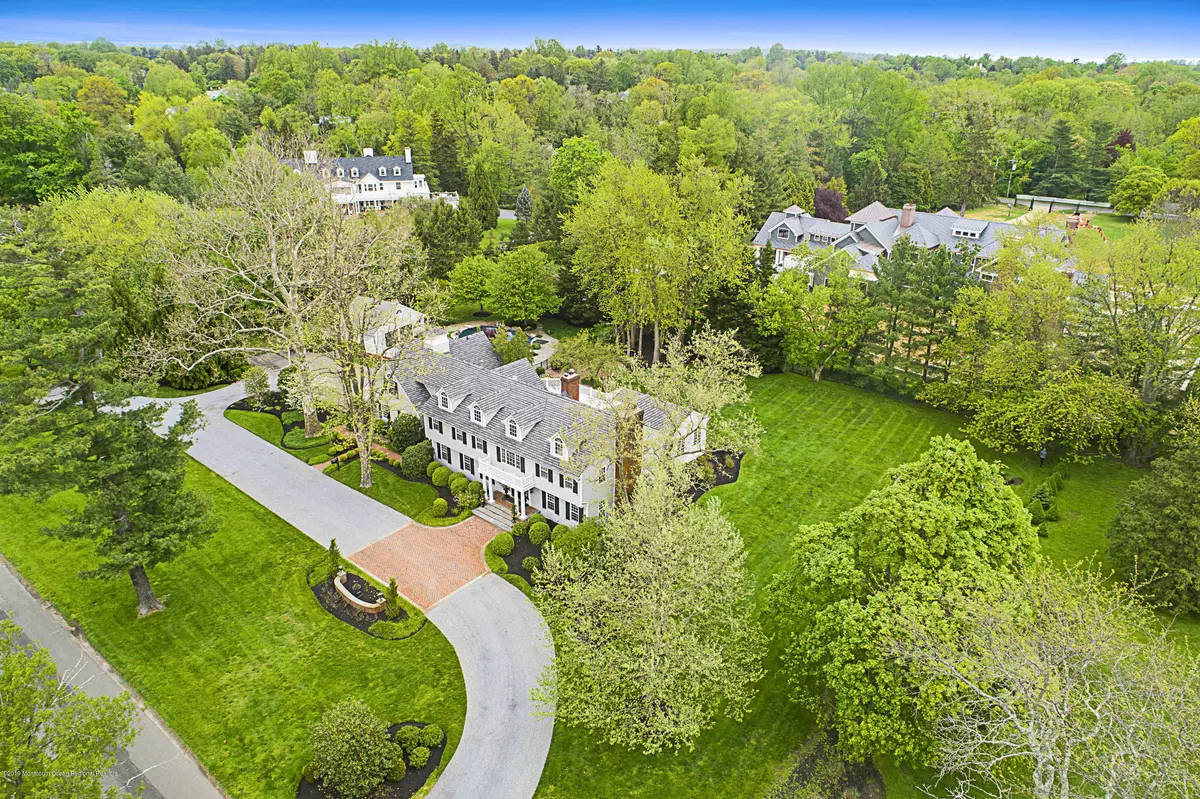 Rumson, NJ 07760,5 Conover Lane