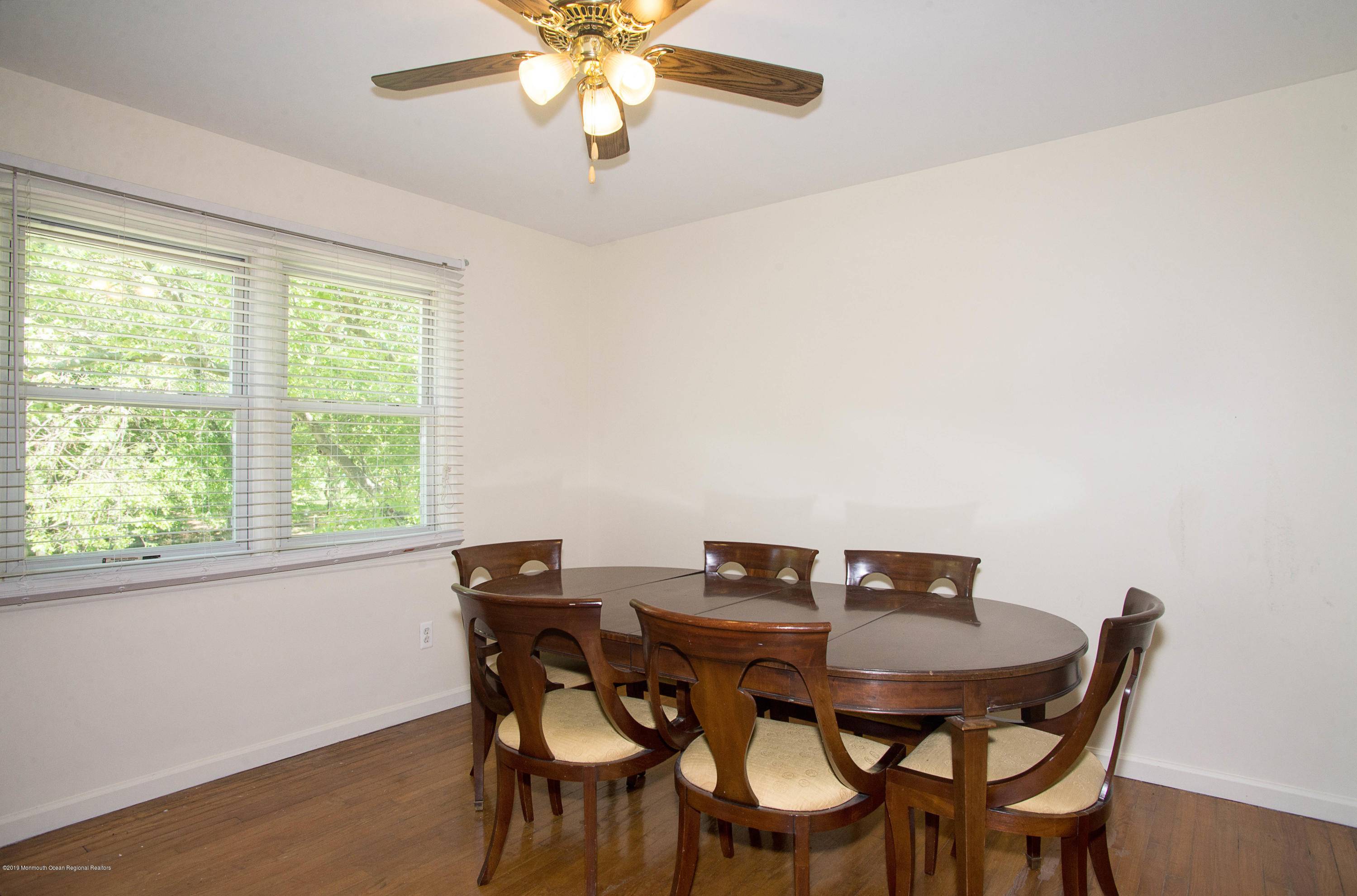 Manalapan, NJ 07726,134 Sweetmans Lane