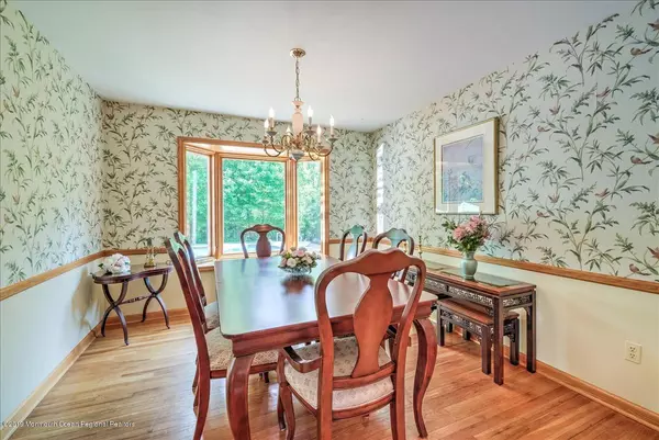 Brielle, NJ 08730,922 Teaberry Lane