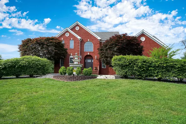 Millstone, NJ 08535,2 Vanderveer Lane