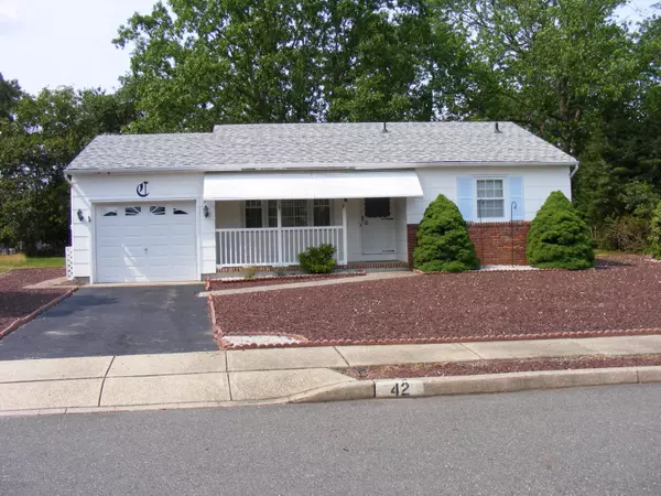 42 Gower Court, Toms River, NJ 08757