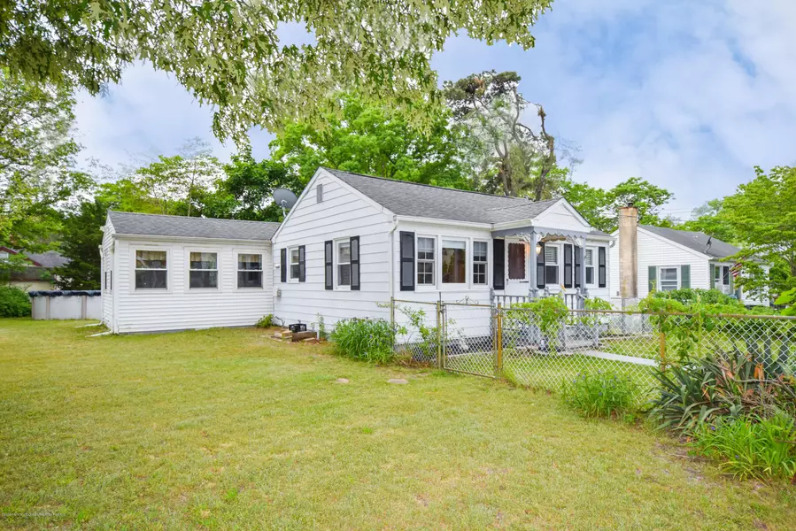 66 Atlantic Avenue, Waretown, NJ 08758