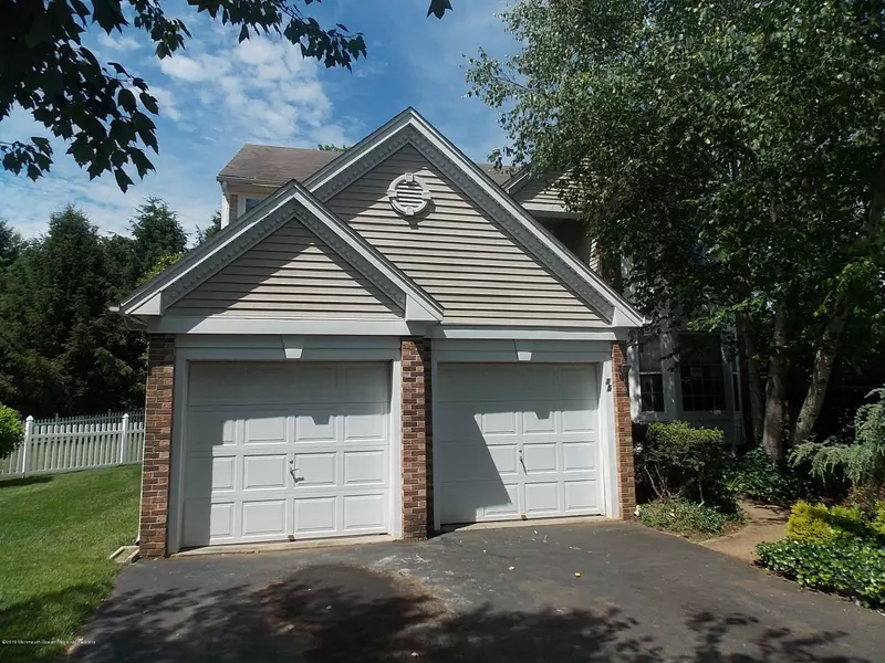 15 Raleigh Pass, Colts Neck, NJ 07722