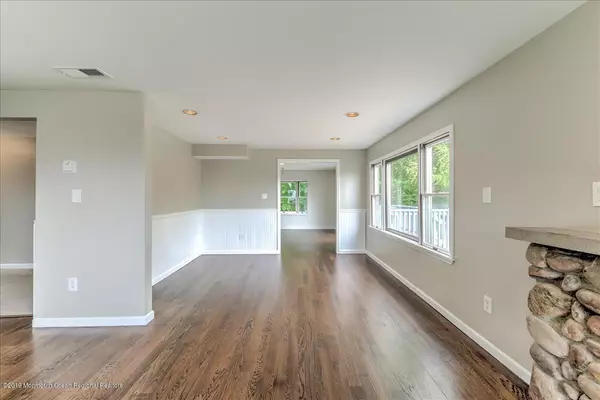 Manahawkin, NJ 08050,866 Jane Drive