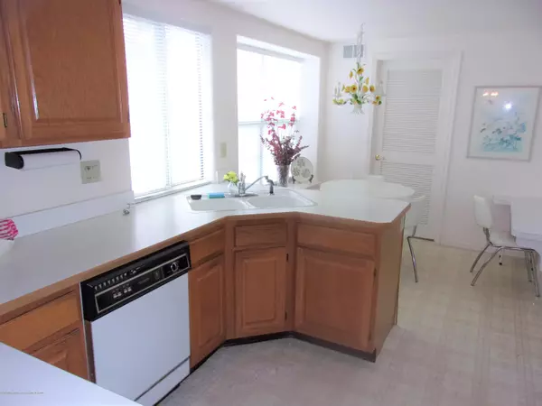 Manchester, NJ 08759,1126 Thornbury Lane #B