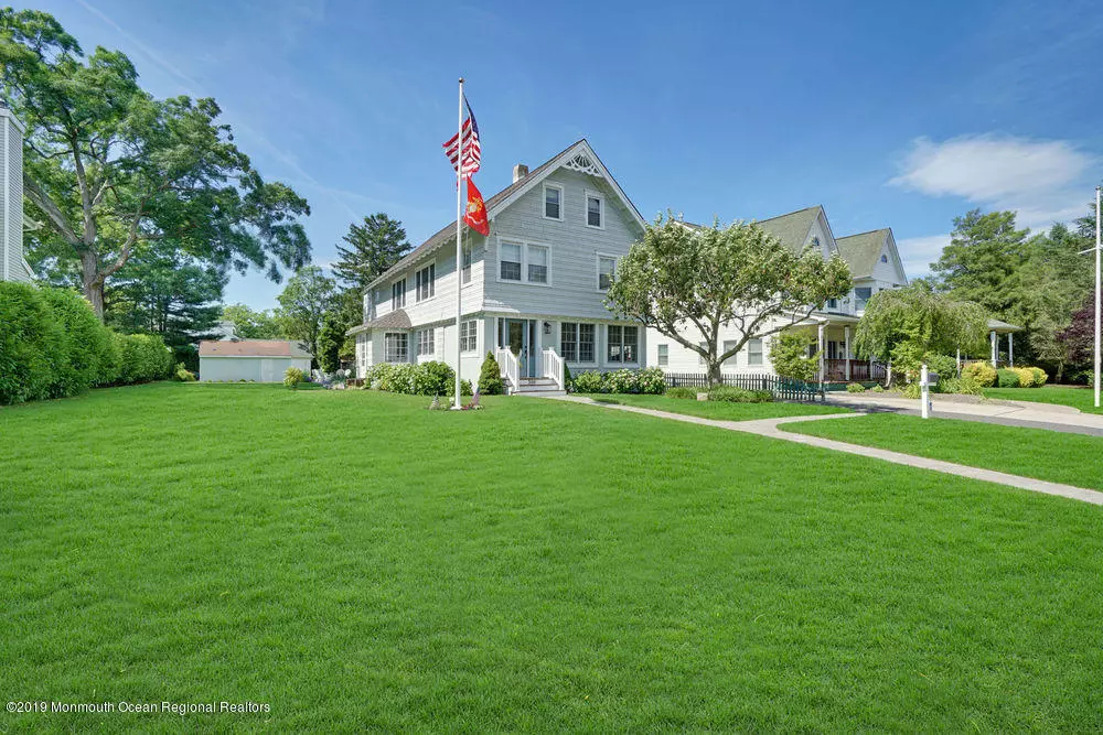 Spring Lake, NJ 07762,306 Pitney Avenue