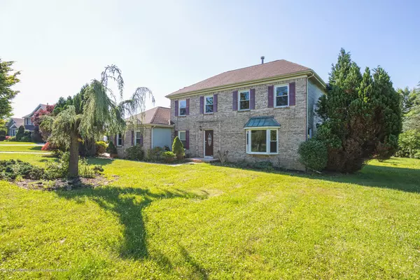 8 Compton Court, Perrineville, NJ 08535