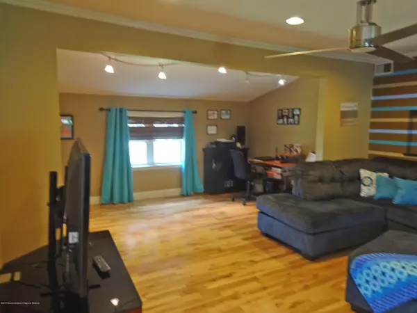 Neptune Township, NJ 07753,102 Belmar Avenue