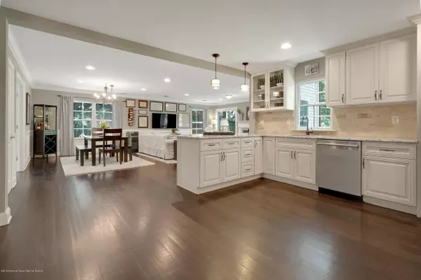 Little Silver, NJ 07739,143 Little Silver Point Road