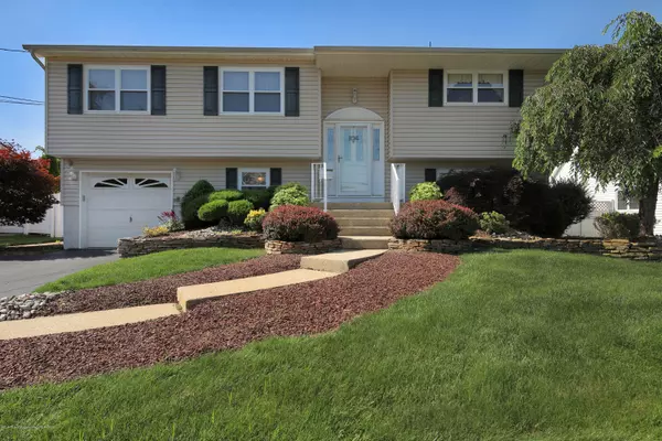 10 Belfast Avenue, Hazlet, NJ 07730