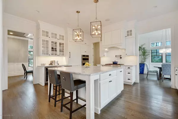 Fair Haven, NJ 07704,45 Laurel Drive