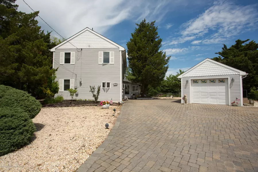 30 Cranbury Lake Drive, Little Egg Harbor, NJ 08087