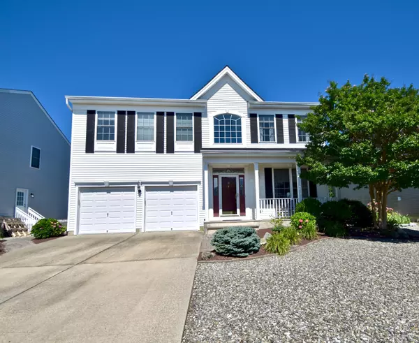 6 Bowsprit Drive, Bayville, NJ 08721