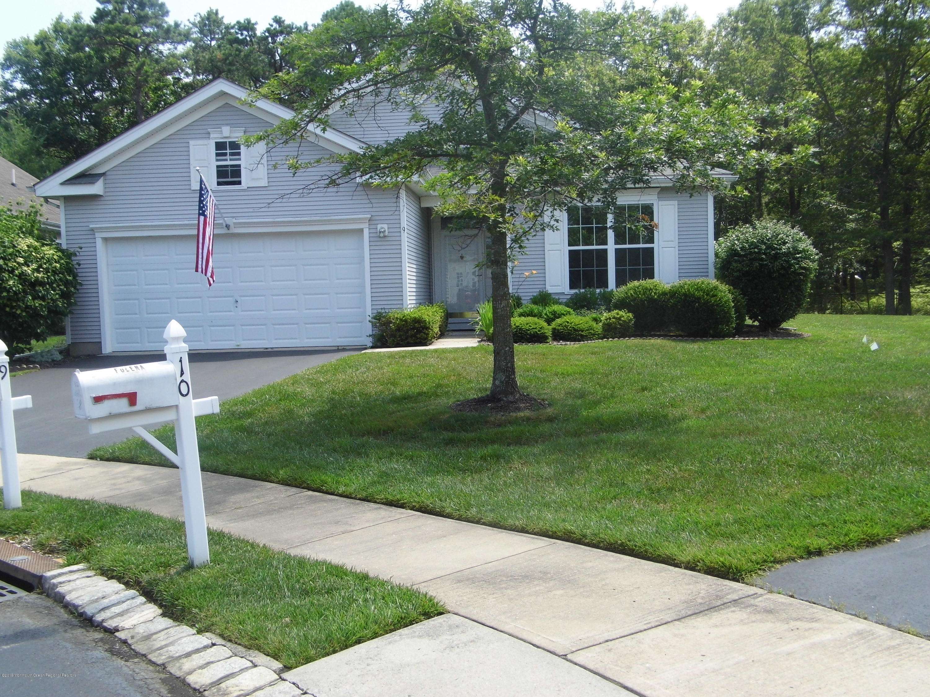 Barnegat, NJ 08005,9 Clear Lake Court
