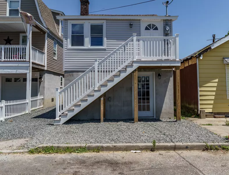 915 5th Street, Union Beach, NJ 07735