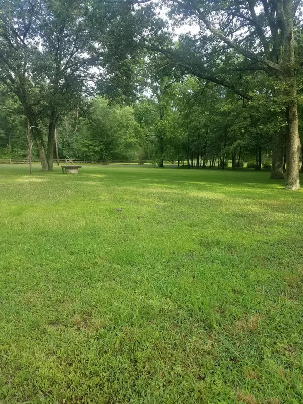 Farmingdale, NJ 07727,222 Peskin Road