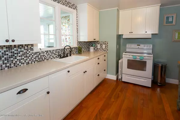 East Brunswick, NJ 08816,18 South Drive