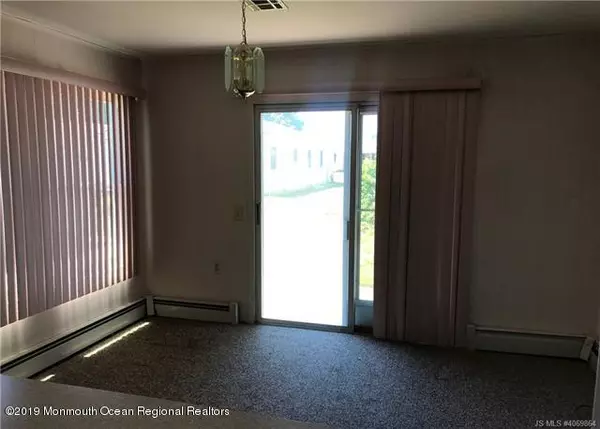 Toms River, NJ 08757,5 Calalou Court