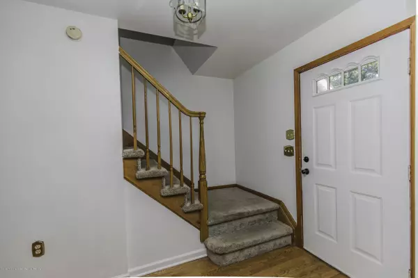 Jackson, NJ 08527,5 Marc Alton Court