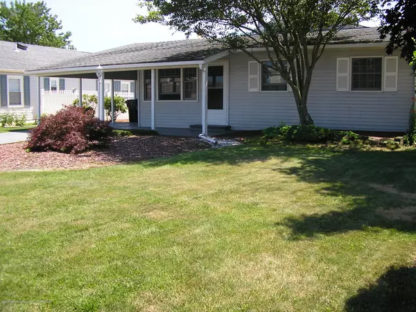 83 Ronald Avenue S, Bayville, NJ 08721