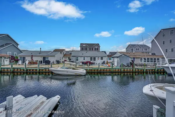 Lavallette, NJ 08735,242 Joseph Street