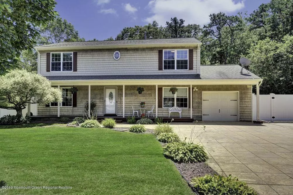 Bayville, NJ 08721,13 Hemlock Lane