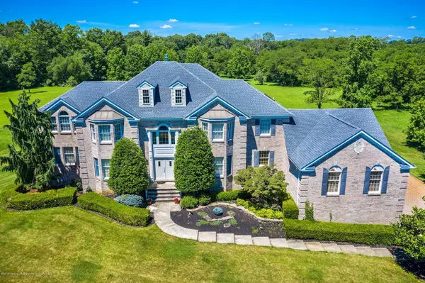 4 Edinburgh Court, Manalapan, NJ 07726