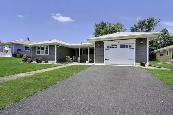 Toms River, NJ 08757,31 Saint David Drive