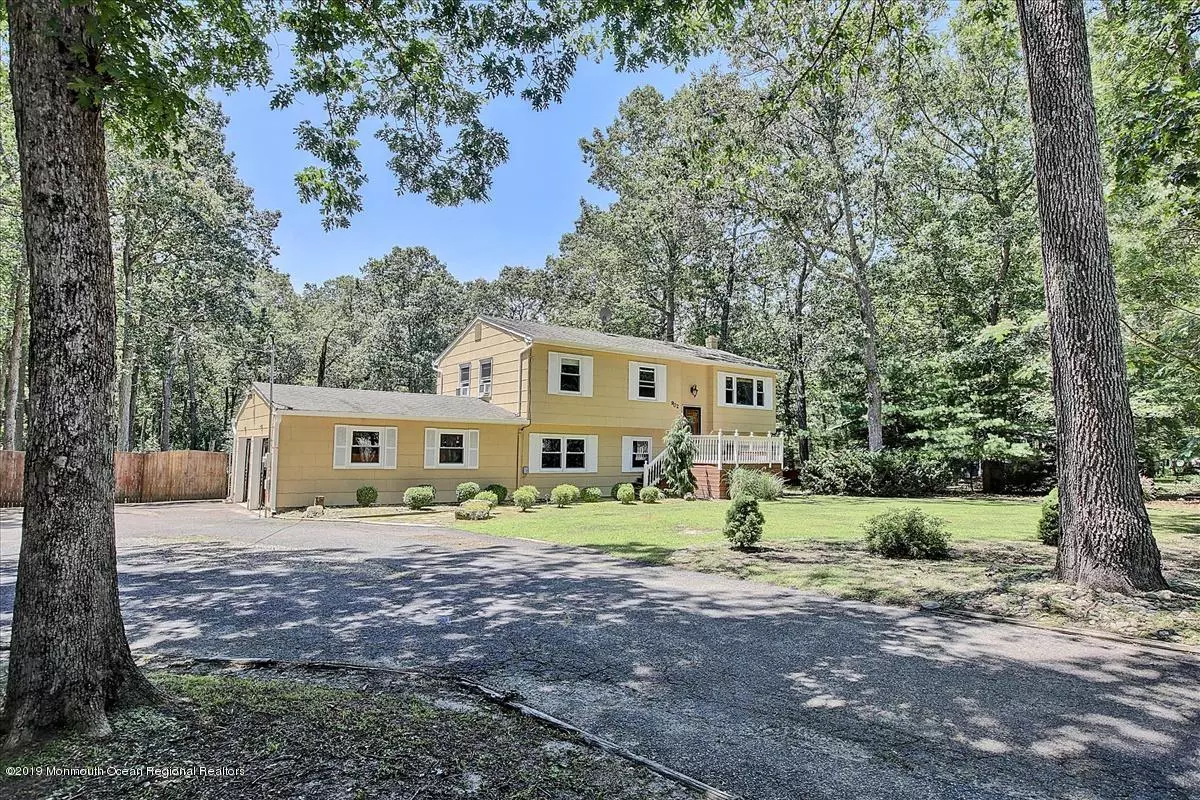 Jackson, NJ 08527,902 Lakehurst Avenue