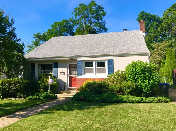 Manasquan, NJ 08736,991 Ridge Avenue