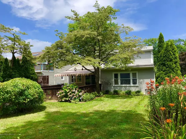 Manasquan, NJ 08736,991 Ridge Avenue