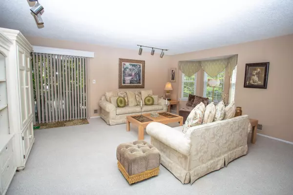 Freehold, NJ 07728,2 Tulip Lane