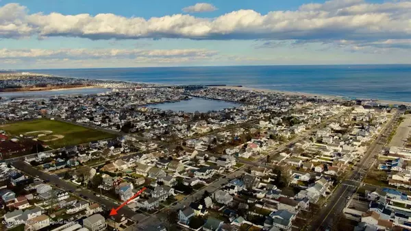 Point Pleasant Beach, NJ 08742,403 Central Avenue