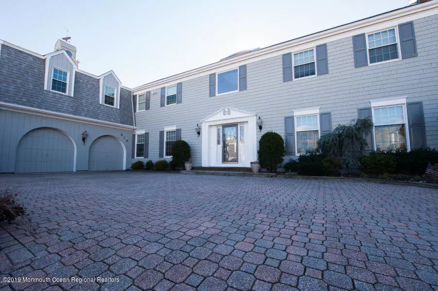 319 Cove Drive, Mantoloking, NJ 08738