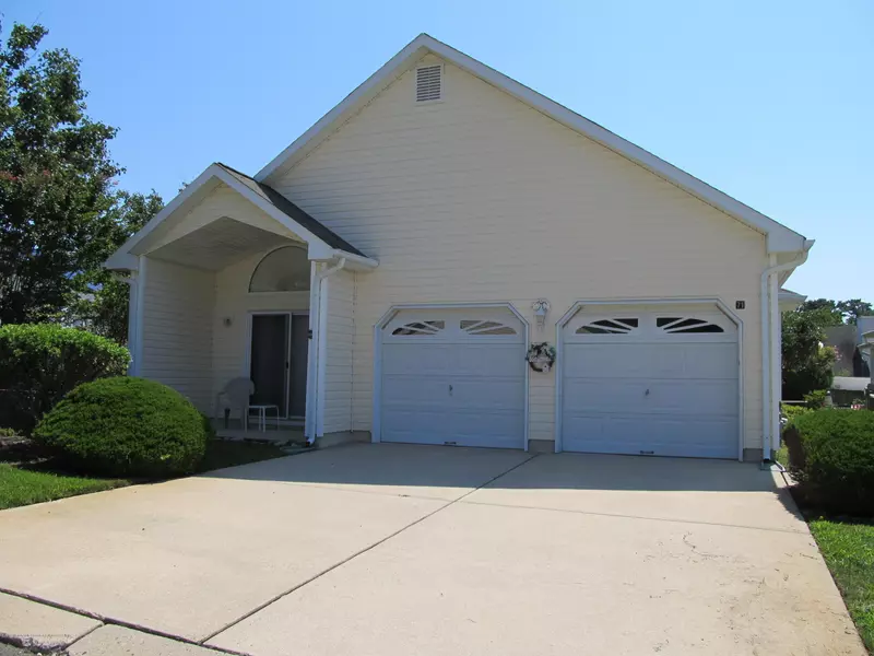 71 Summerhill Drive, Manahawkin, NJ 08050
