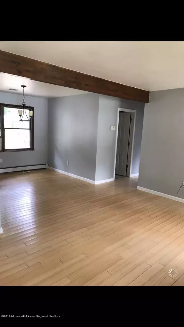 Forked River, NJ 08731,806 Elwood Street