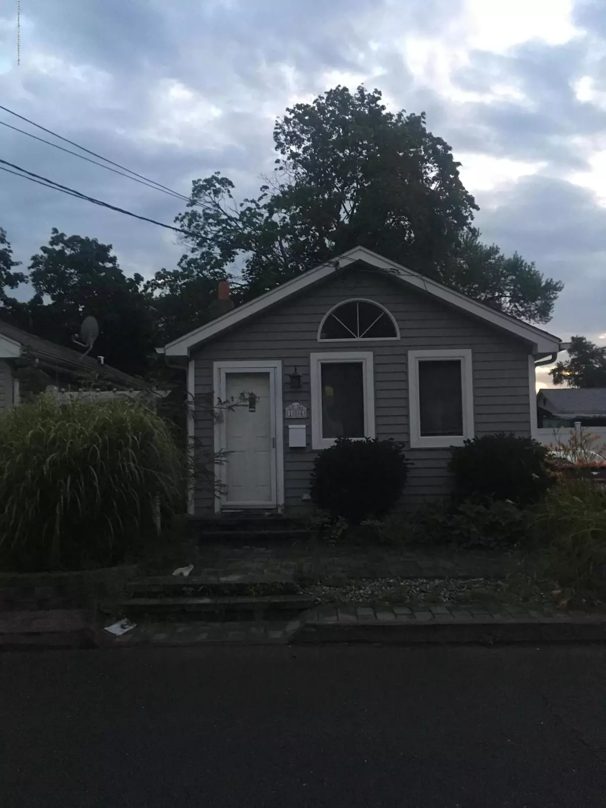 South Amboy, NJ 08879,184 Cleveland Avenue