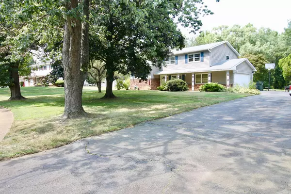 Freehold, NJ 07728,52 Burki Place