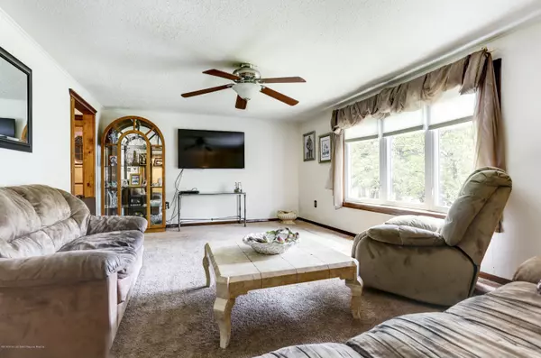 Jackson, NJ 08527,12 Honeysuckle Lane