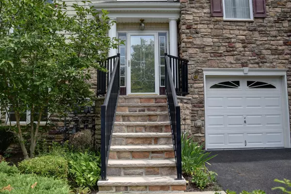 Old Bridge, NJ 08857,2 Sandra Court #2742