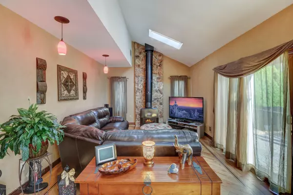 Old Bridge, NJ 08857,7 Warne Road