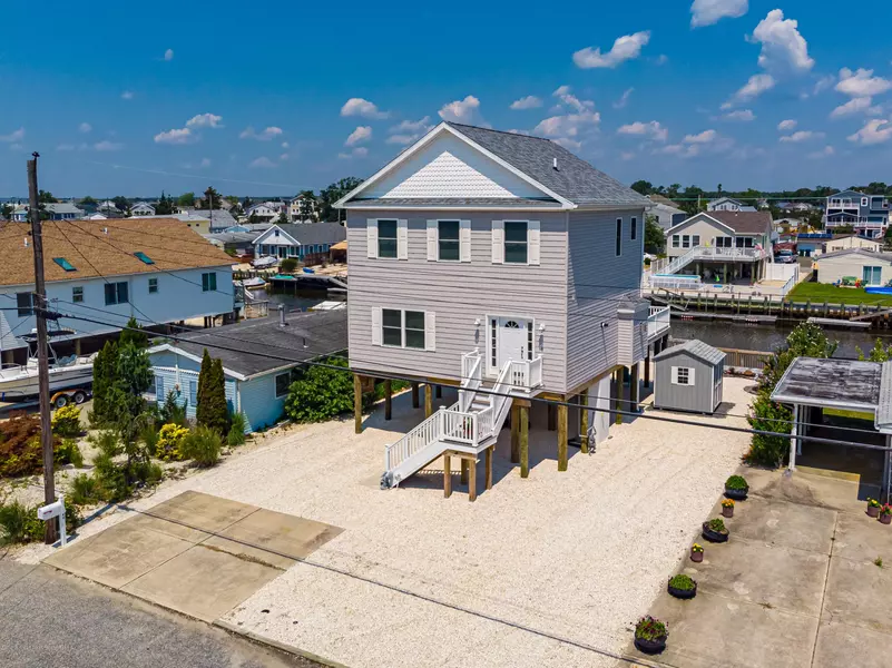 44 Lake Superior Drive, Little Egg Harbor, NJ 08087