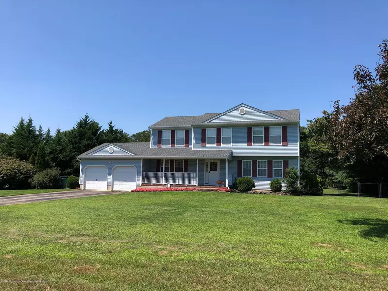 8 Skylark Drive, Jackson, NJ 08527