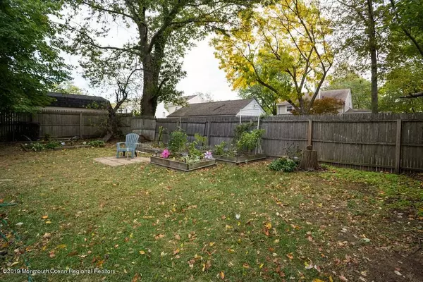 Hazlet, NJ 07734,82 Franklin Avenue