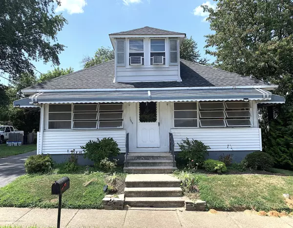 225 Robbins Avenue, Ewing, NJ 08638