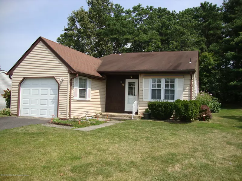 9 Greenmeadow Lane, Whiting, NJ 08759